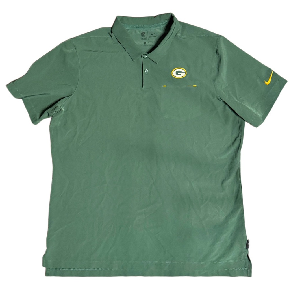 Nike Men's Polo Shirt | Size: XL | Gently-worn | Sleek and Thin